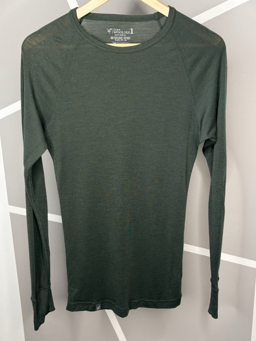 Ibex Woolies 1 Merino Light Base Layer Men’s Medium Green Tee Pullover Limited